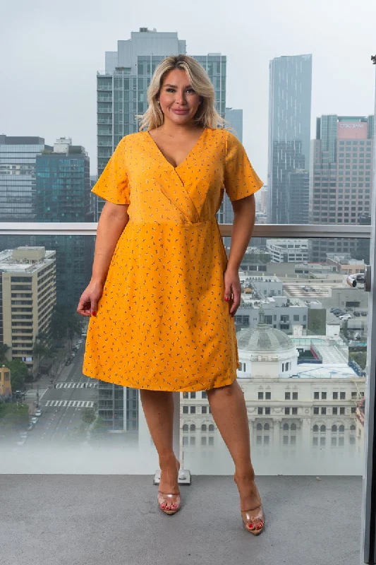 Plus Size Floral Print V-Neck Short Sleeve Midi Dress W/Elastic on Waist And Full Lining In Mustard (197440) Elegant V-Neck Midi Dress